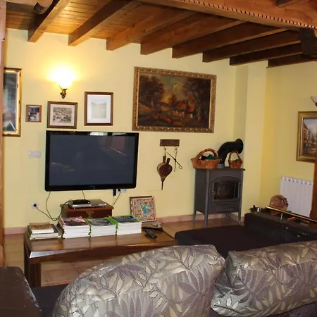 La Gueera - Casas De Picos San Esteban (Penamellera Baja, Asturias)